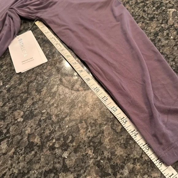 Athleta Stratus ll top purple long sleeve tshirt NWT - Picture 7 of 9